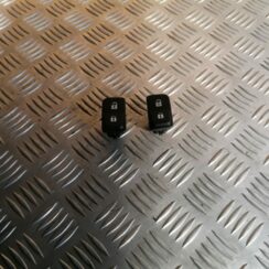 Atvēršanas/aizvēršanas poga priekš VOLVO C30 2008 TURQUOISE