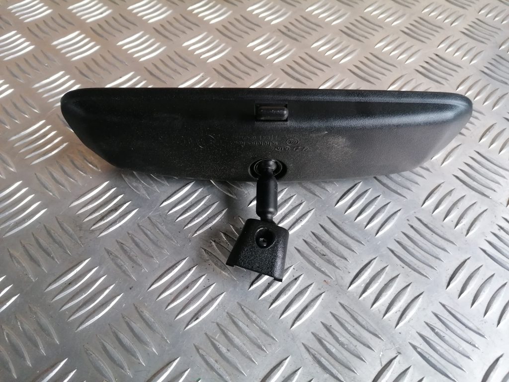 Salona atpakaļskata spogulis priekš HYUNDAI I30 2012 3 Salona atpakaļskata spogulis priekš HYUNDAI I30 2012