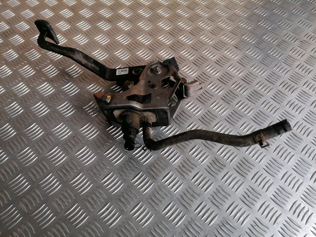 Sajūga pedālis priekš HYUNDAI I30 2012 2 Sajūga pedālis priekš HYUNDAI I30 2012