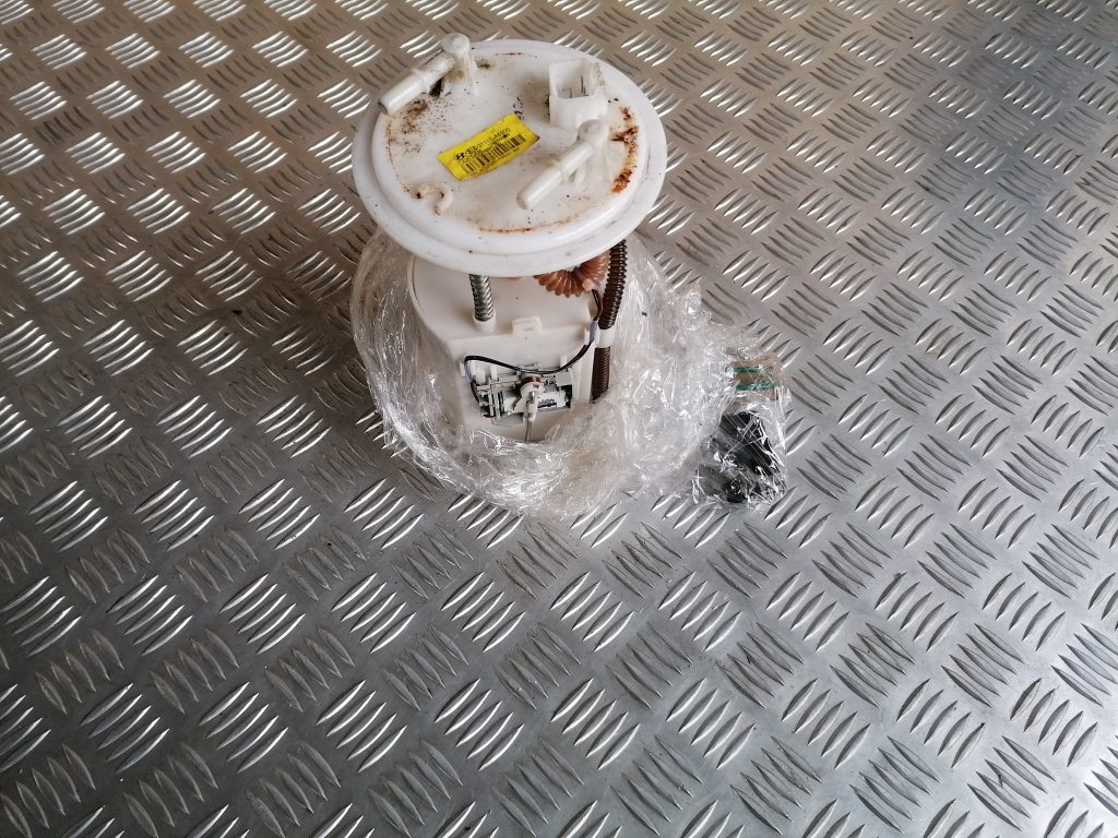 Degvielas tvertnes sūknis priekš HYUNDAI I30 2012