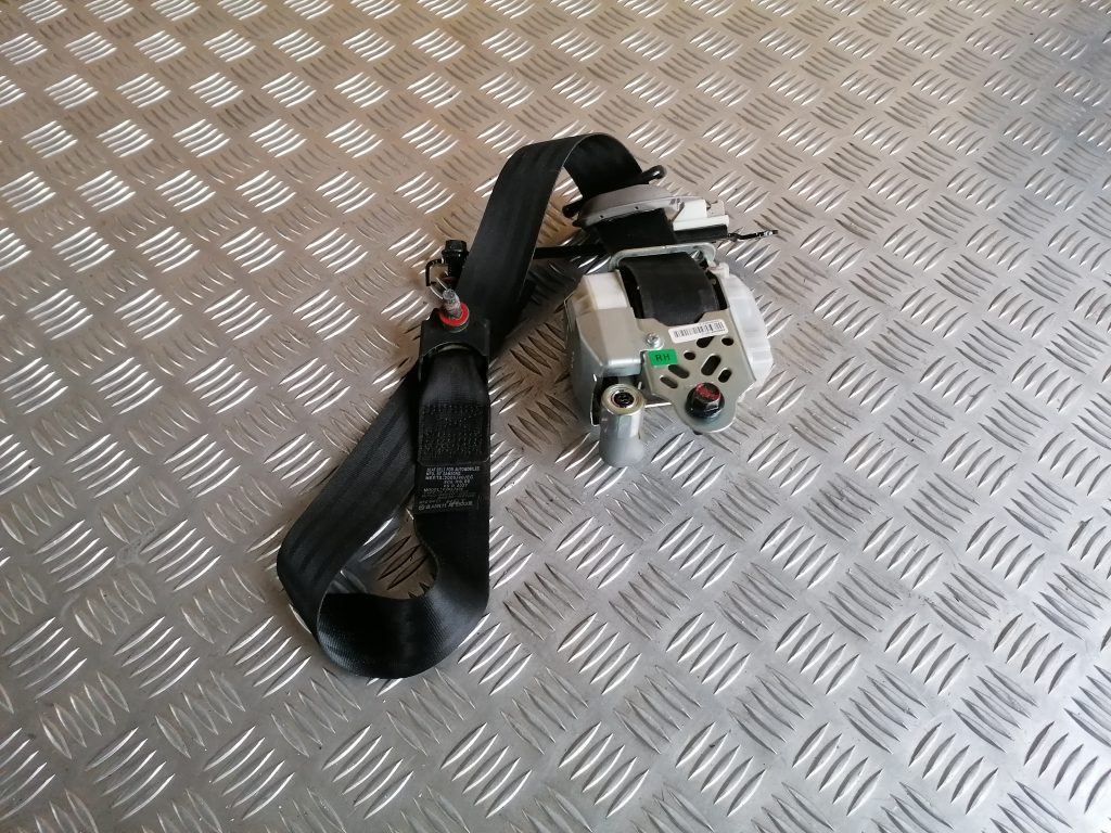 Priekšējā kreisā drošības josta priekš HYUNDAI I30 2012