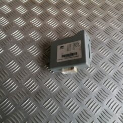 Komforta vadības bloks priekš HYUNDAI I30 2012