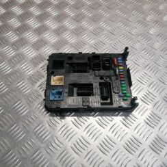 Drošinātāju relejas kaste priekš CITROEN PICASSO 2007