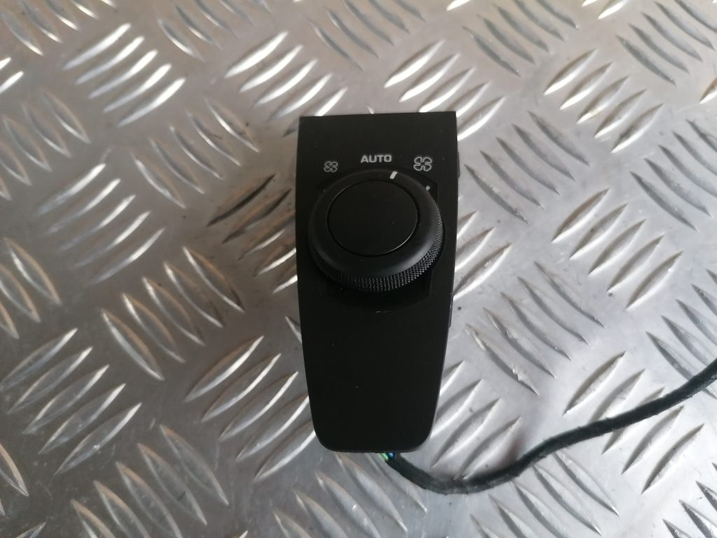 Salona ventilatora regulēšanas poga priekš CITROEN PICASSO 2007 2 Salona ventilatora regulēšanas poga priekš CITROEN PICASSO 2007