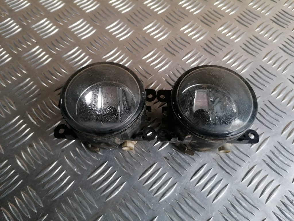 Miglas lukturis priekšā pa kreisi priekš CITROEN PICASSO 2007 2 Miglas lukturis priekšā pa kreisi priekš CITROEN PICASSO 2007