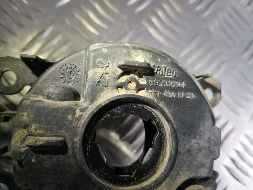 Miglas lukturis priekšā pa kreisi priekš CITROEN PICASSO 2007 4 Miglas lukturis priekšā pa kreisi priekš CITROEN PICASSO 2007