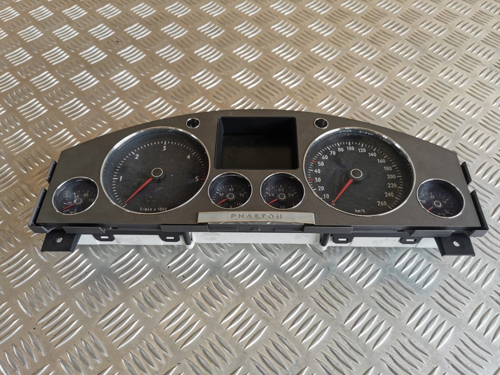 Spidometrs priekš VW PHAETON 2005 2 Spidometrs priekš VW PHAETON 2005