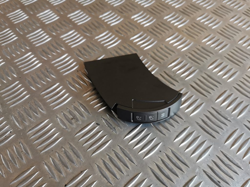 Gaismas spilgtuma regulēšanas poga priekš VW PHAETON 2005