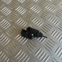 Stop signāla devējs priekš VW PHAETON 2005