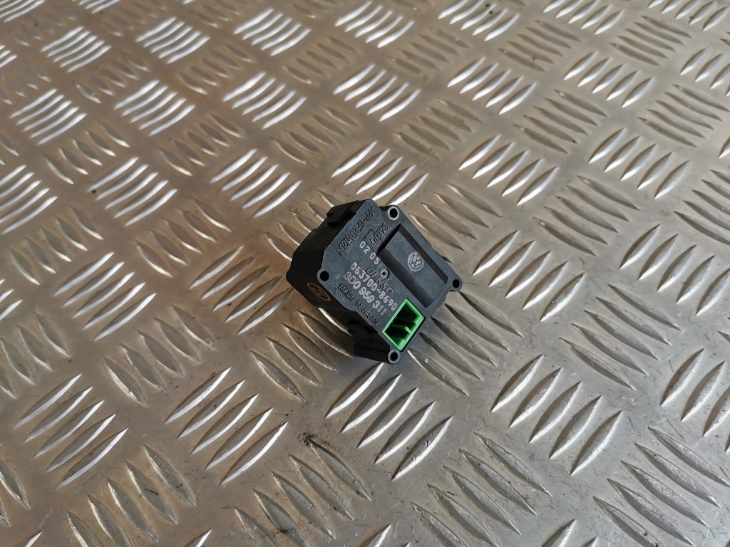 Apsildes sistēmas aktuators priekš VW PHAETON 2005 2 Apsildes sistēmas aktuators priekš VW PHAETON 2005