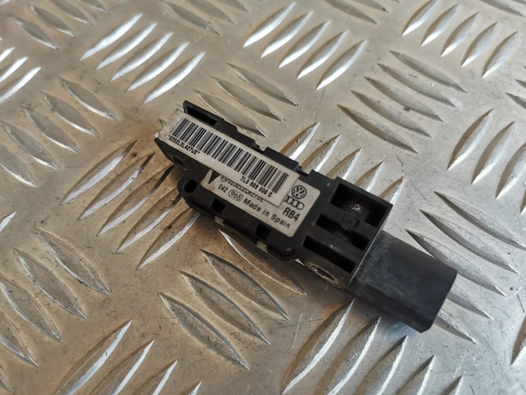 Drošības spilvena trieciensensors priekš VW PHAETON 2005 4 Drošības spilvena trieciensensors priekš VW PHAETON 2005