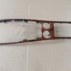 Centrālās konsoles dekoratīvais rāmis priekš VW PHAETON 2005