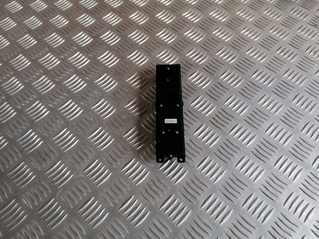 Šofera durvju slēdža pogas priekš VW PHAETON 2005 3 Šofera durvju slēdža pogas priekš VW PHAETON 2005