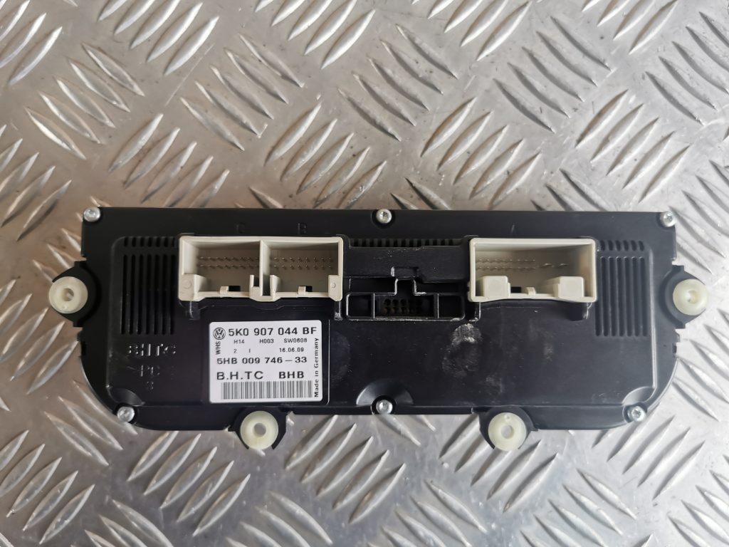 Klimata kontroles bloks priekš VW PASSAT CC 2009 2 Klimata kontroles bloks priekš VW PASSAT CC 2009