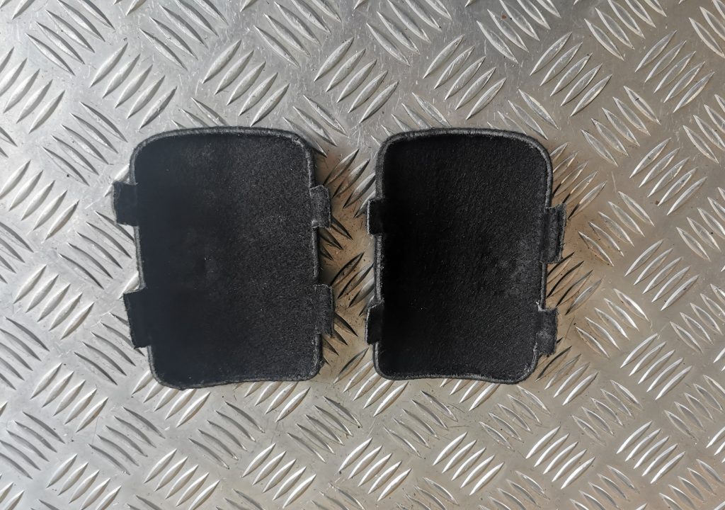 Bagāžnieka nodalījuma apdares vāciņš priekš VW PASSAT CC 2009