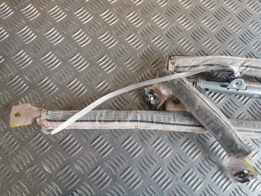 Griestu drošības spilvens, pa kreisi priekš VW PASSAT CC 2009