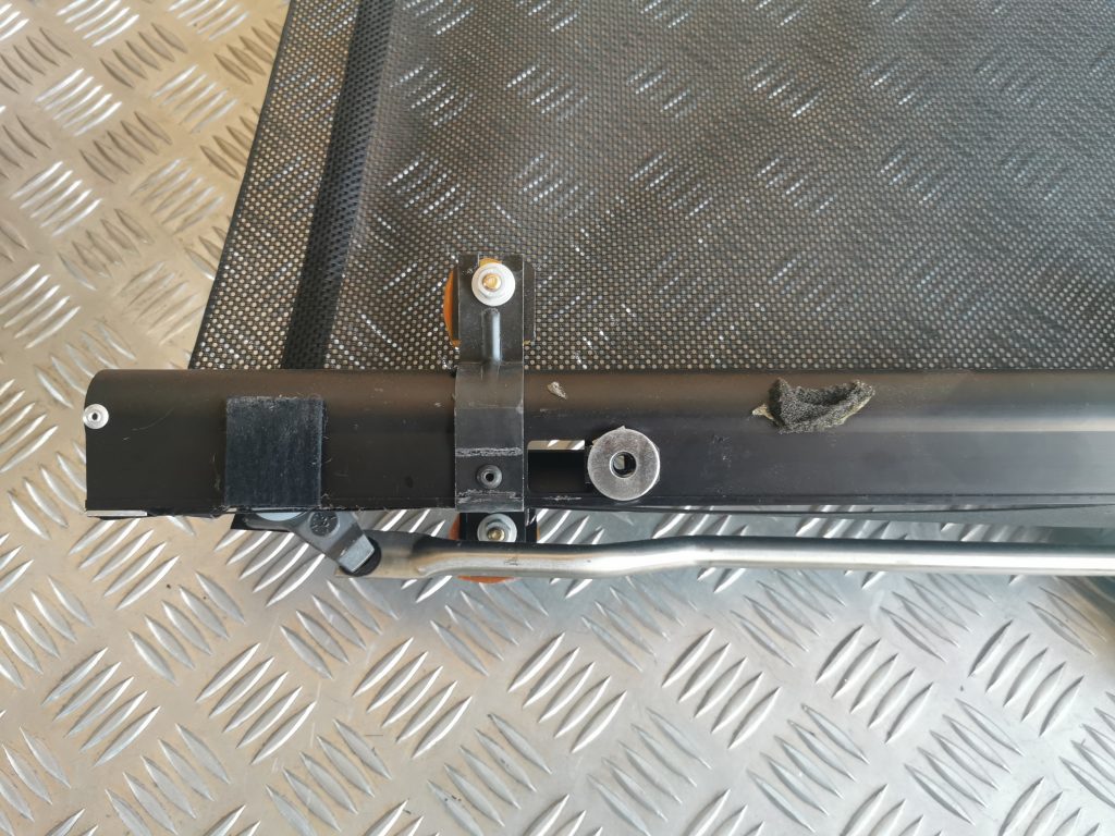 Durvju logu saules aizsargs priekš AUDI A6 1998