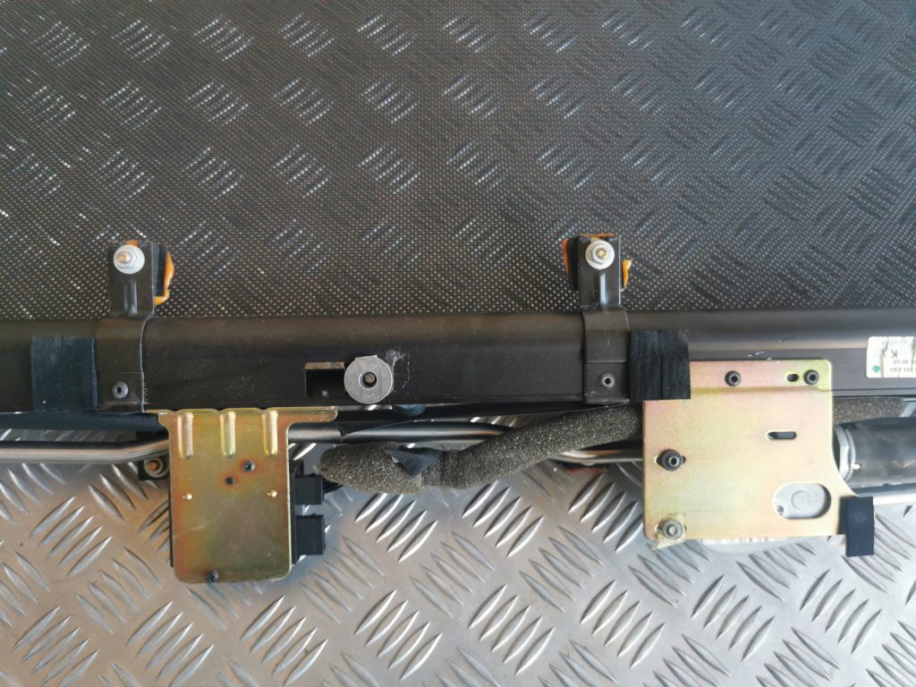 Durvju logu saules aizsargs priekš AUDI A6 1998