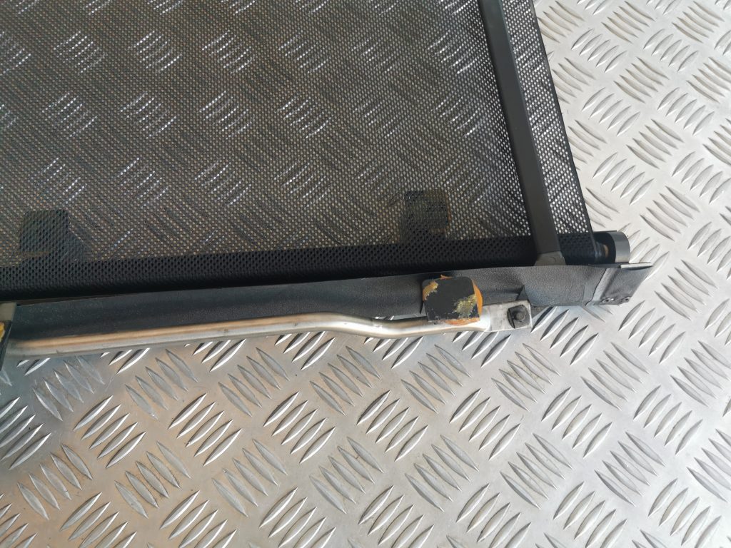 Durvju logu saules aizsargs priekš AUDI A6 1998