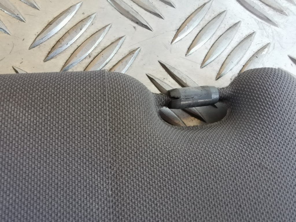 Saules aizsargs priekš AUDI A6 1998 5 Saules aizsargs priekš AUDI A6 1998