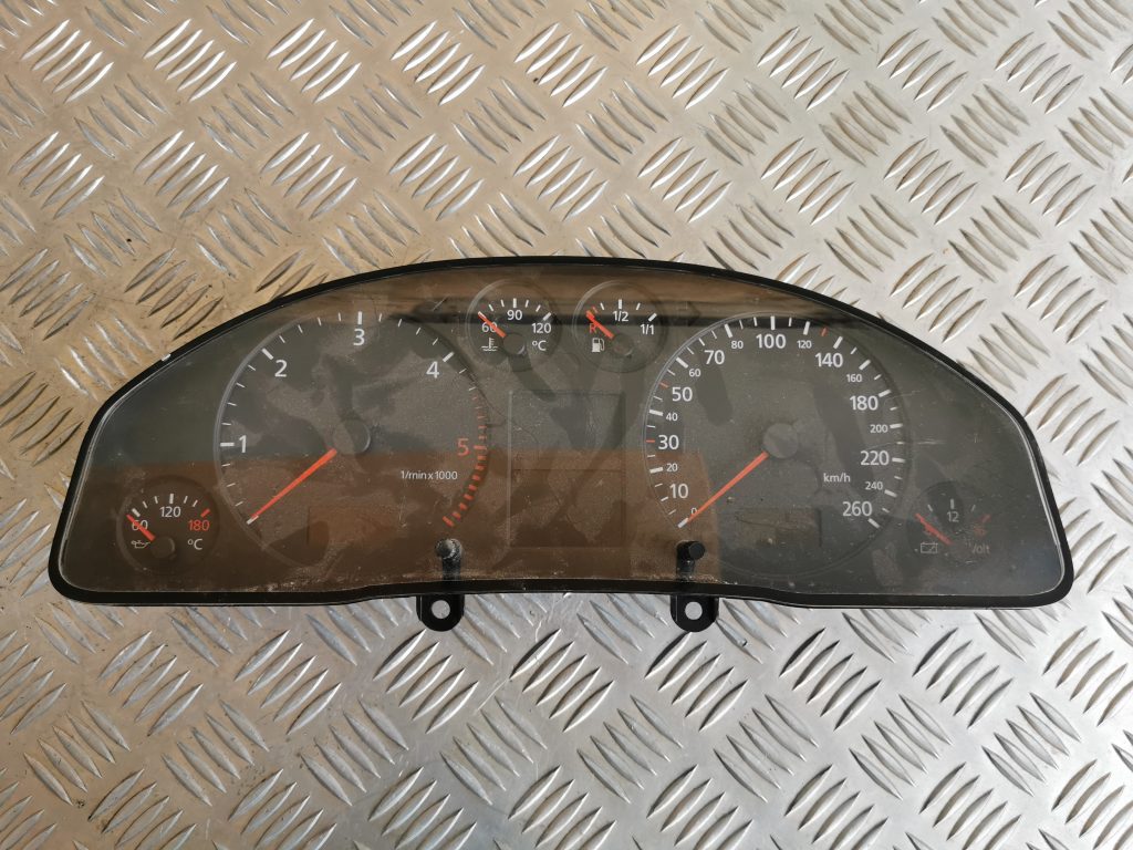 Spidometrs priekš AUDI A6 1998 2 Spidometrs priekš AUDI A6 1998