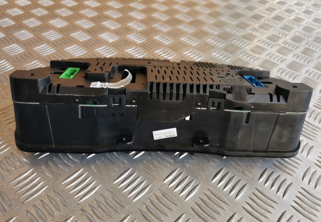 Spidometrs priekš AUDI A6 1998 4 Spidometrs priekš AUDI A6 1998