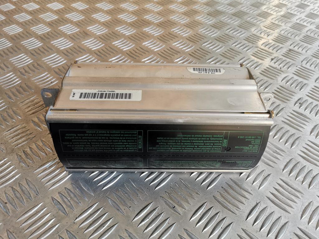 Mērinstrumentu paneļa drošības spilvens priekš AUDI A6 1998 1 Mērinstrumentu paneļa drošības spilvens priekš AUDI A6 1998