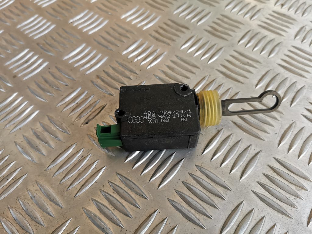 Centrālas atslēgas motors priekš AUDI A6 1998 2 Centrālas atslēgas motors priekš AUDI A6 1998