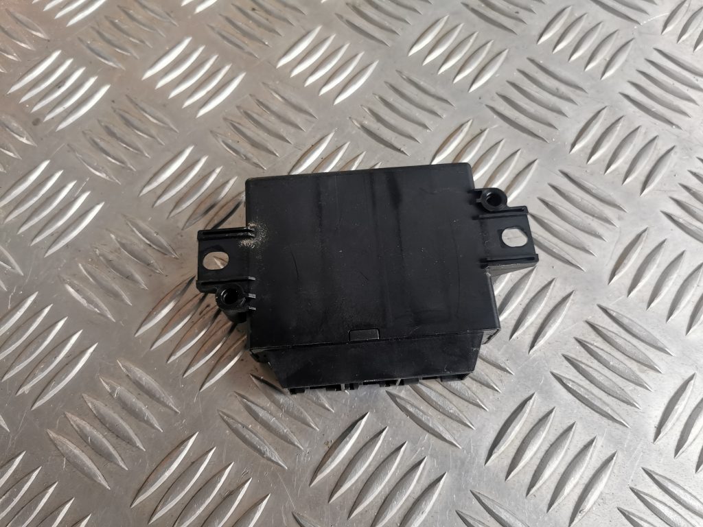 Parkošanās devēju vadības bloks priekš LAND ROVER FREELANDER 2007