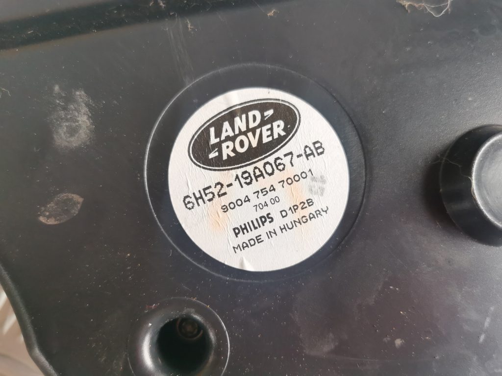 Skaļrunis (Sabvūferis) priekš LAND ROVER FREELANDER 2007 8 Skaļrunis (Sabvūferis) priekš LAND ROVER FREELANDER 2007