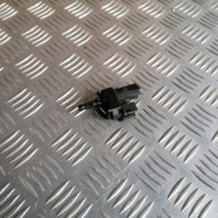 Bremžu signāla slēdzis priekš MERCEDES BENZ ML320 2005 BLACK