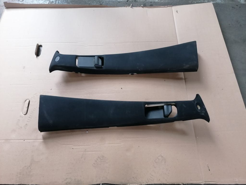 Vidējas salona statnes apdare priekš MERCEDES BENZ ML320 2005 BLACK