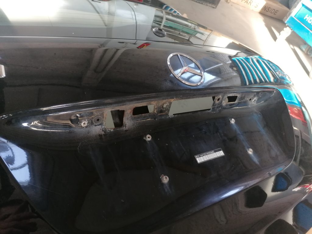 Bagāžnieka vāks priekš MERCEDES BENZ ML320 2005 BLACK