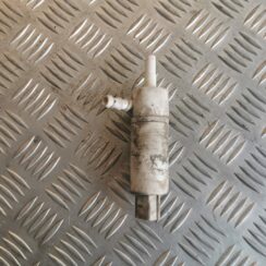 Mazgātāja šķidruma sūknis priekš MERCEDES BENZ ML320 2005 BLACK