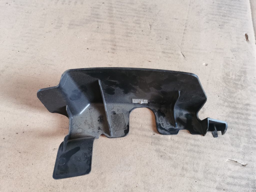 Salona plastmasa priekš MERCEDES BENZ ML320 2005 BLACK 2 Salona plastmasa priekš MERCEDES BENZ ML320 2005 BLACK