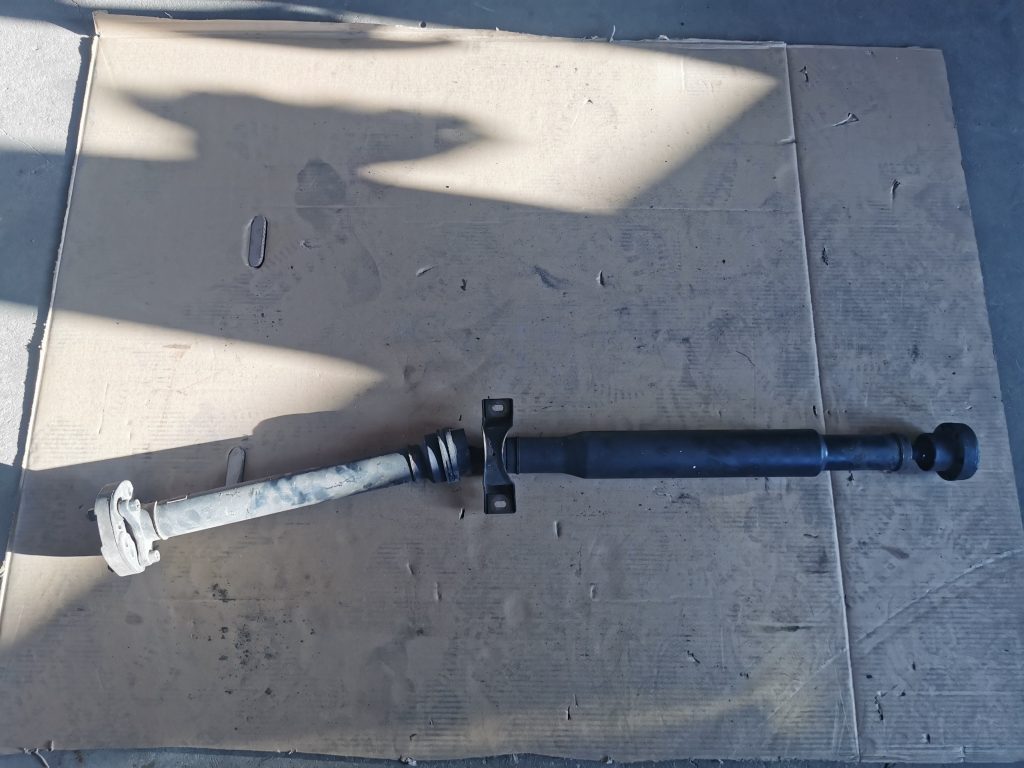 Kardāns priekš MERCEDES BENZ ML320 2005 BLACK 1 Kardāns priekš MERCEDES BENZ ML320 2005 BLACK