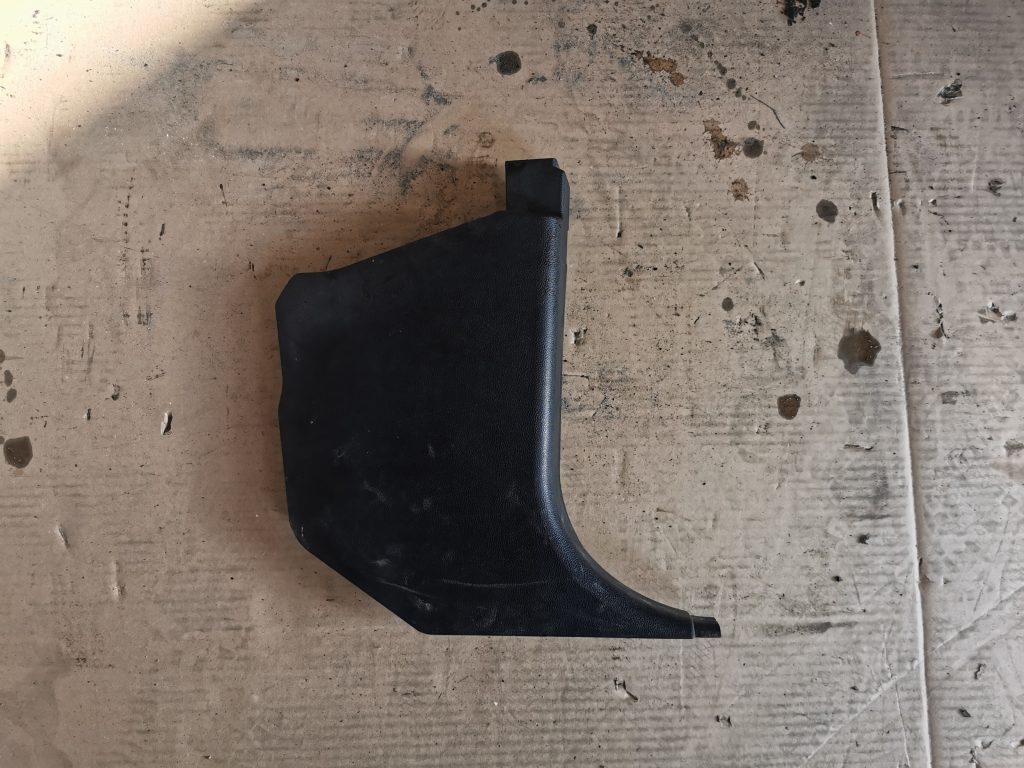 Sliekšņa priekšēja laba uzlika (salonā) priekš MERCEDES BENZ ML320 2005 BLACK