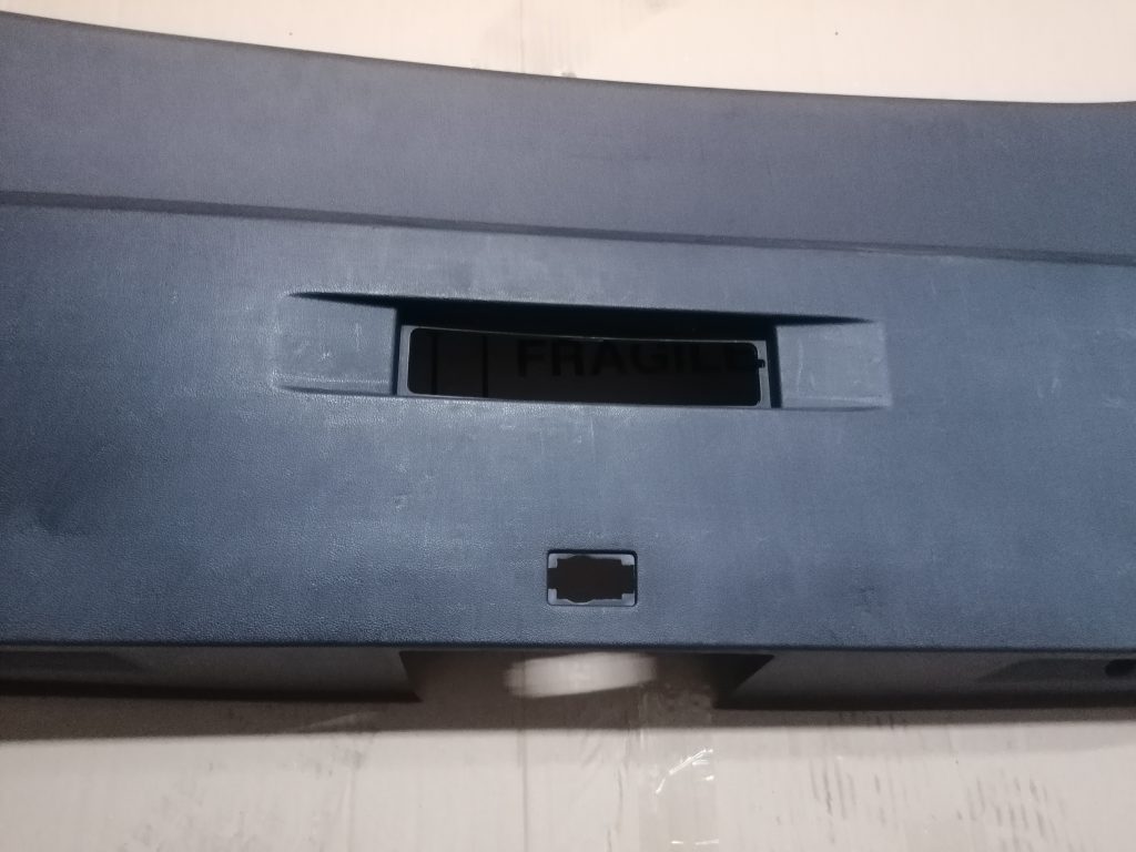 Bagāžnieka vāka liela apdare priekš DODGE JOURNEY 2008 2 Bagāžnieka vāka liela apdare priekš DODGE JOURNEY 2008