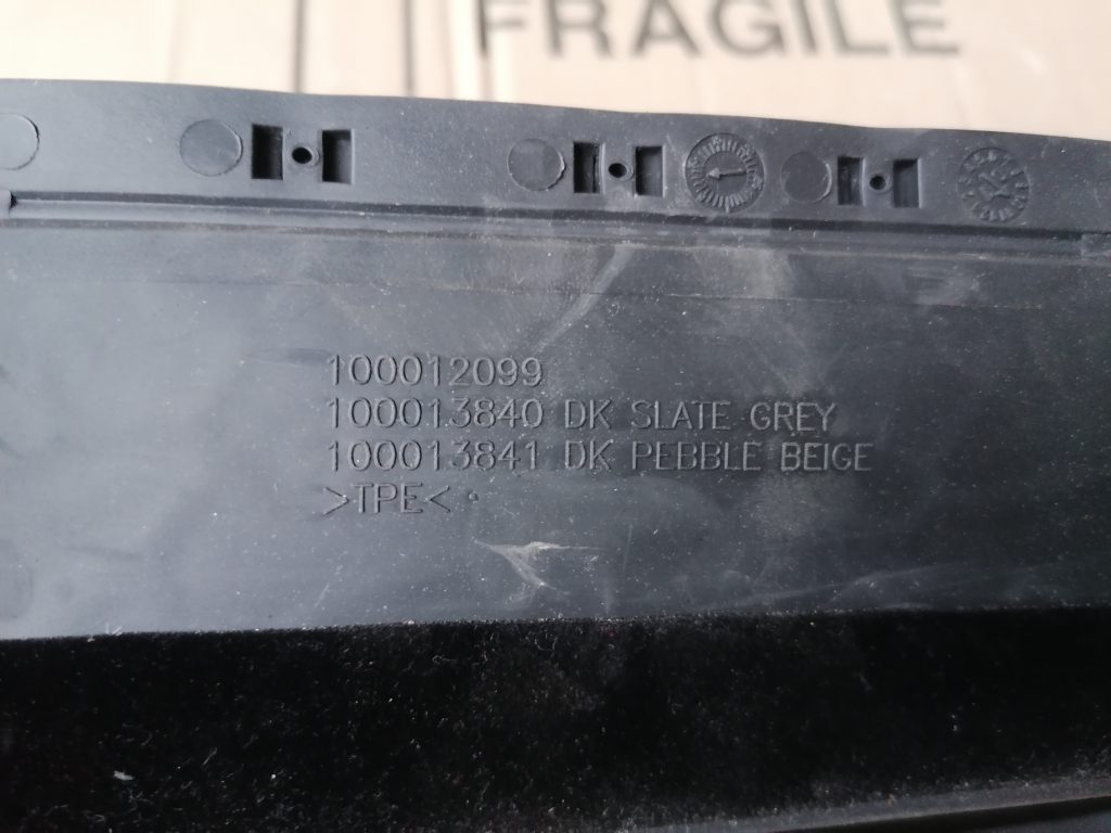 Spidometra apdare priekš DODGE JOURNEY 2008 3 Spidometra apdare priekš DODGE JOURNEY 2008