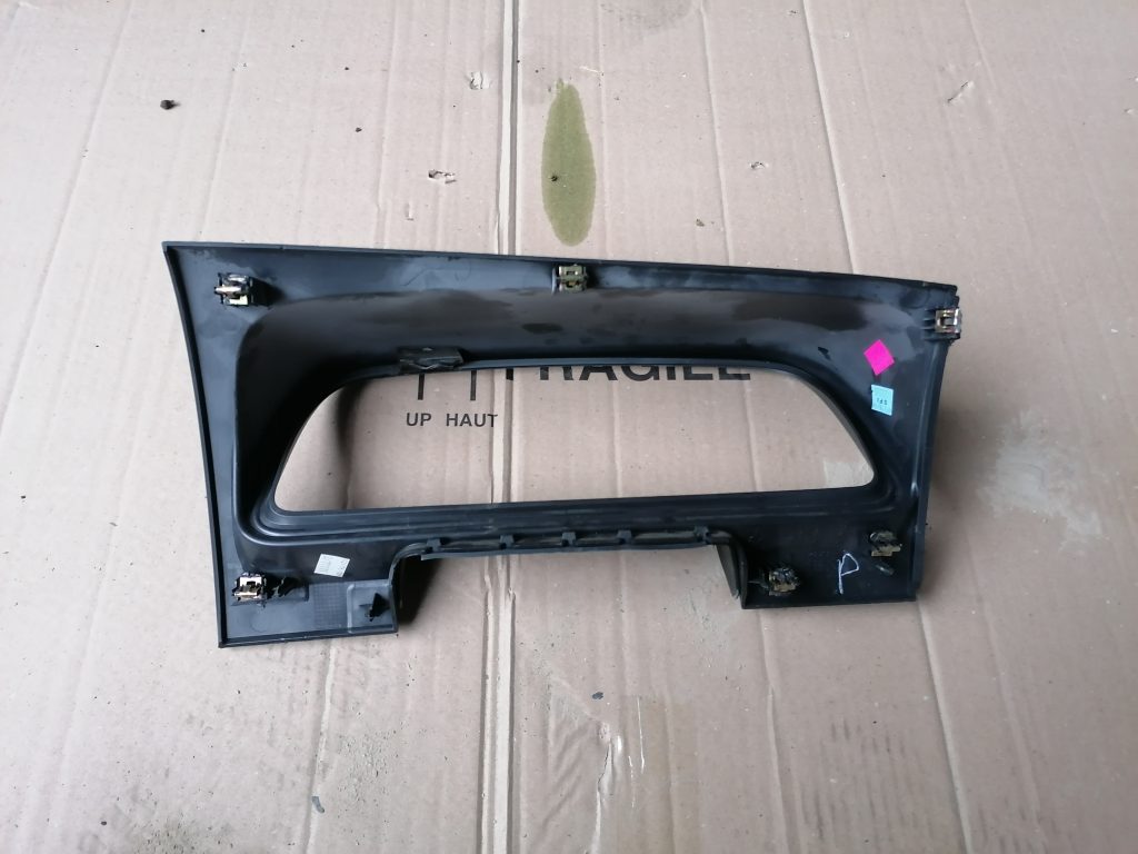 Spidometra apdare priekš DODGE JOURNEY 2008 2 Spidometra apdare priekš DODGE JOURNEY 2008