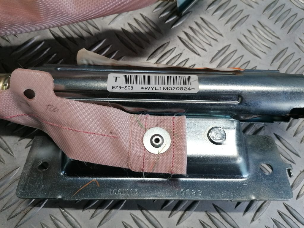 Griestu drošības spilvens, pa labi priekš SUBARU LEGACY 2011