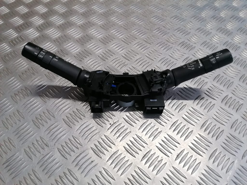 Stūres statnes slēdzis priekš SUBARU LEGACY 2011