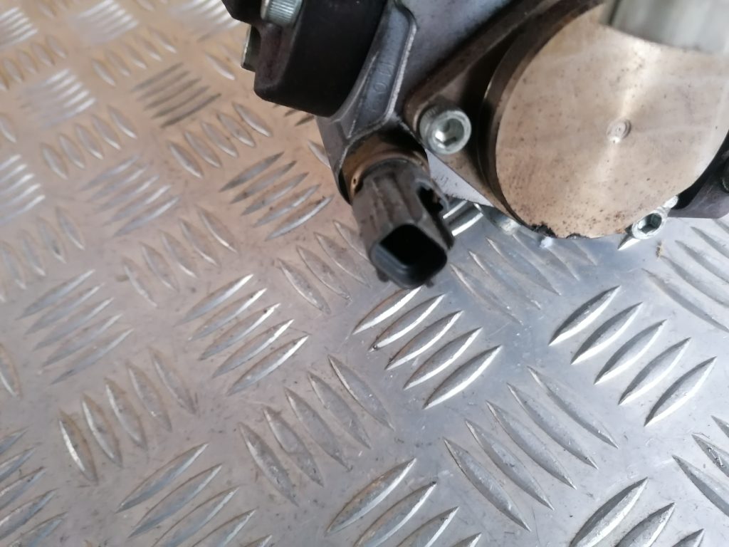 Augstspiediena degvielas sūknis priekš SUBARU LEGACY 2011