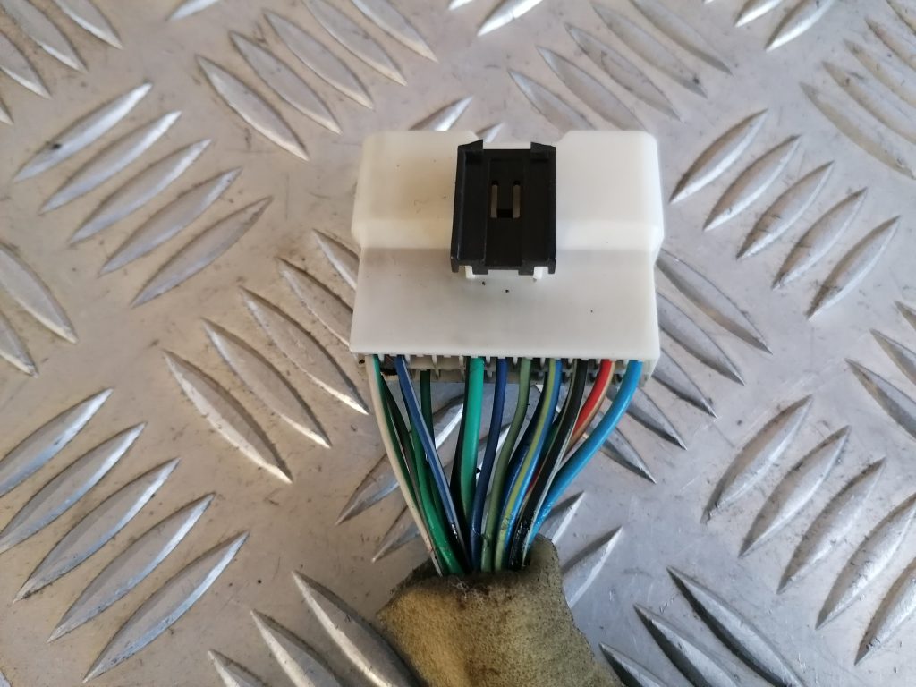 Šofera durvju slēdža pogas priekš SUBARU LEGACY 2011