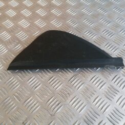 Mērinstrumentu paneļa sānu apdare priekš SUBARU LEGACY 2011