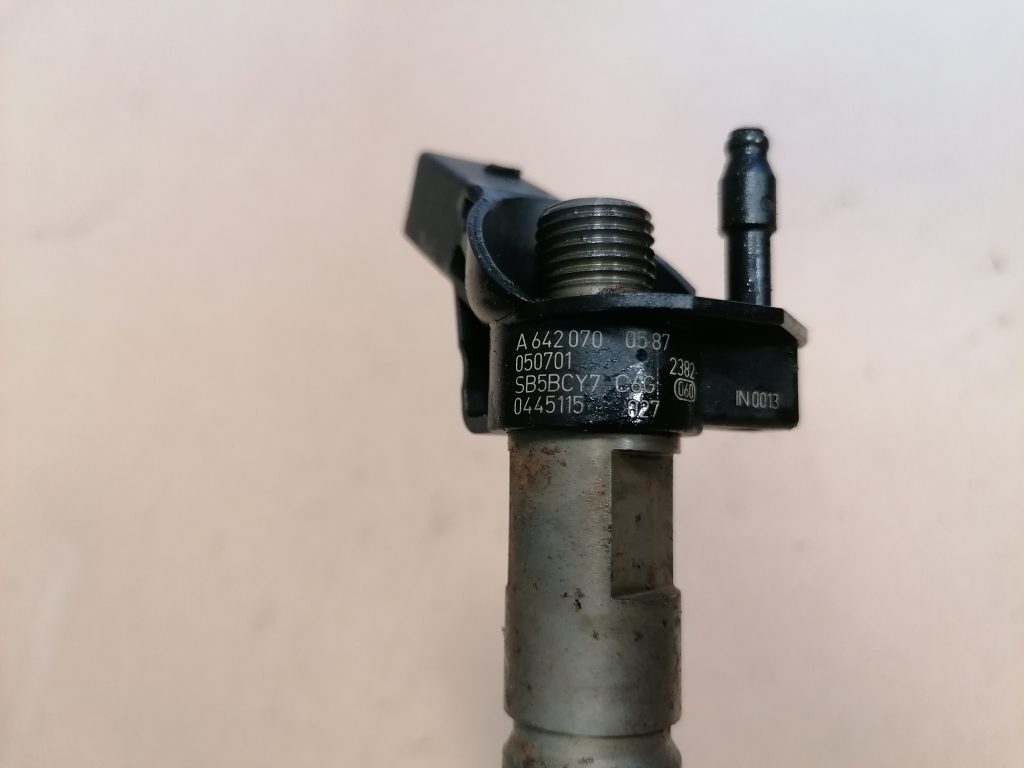 Degvielas smidzinātājs priekš MERCEDES BENZ CLS 320 2005