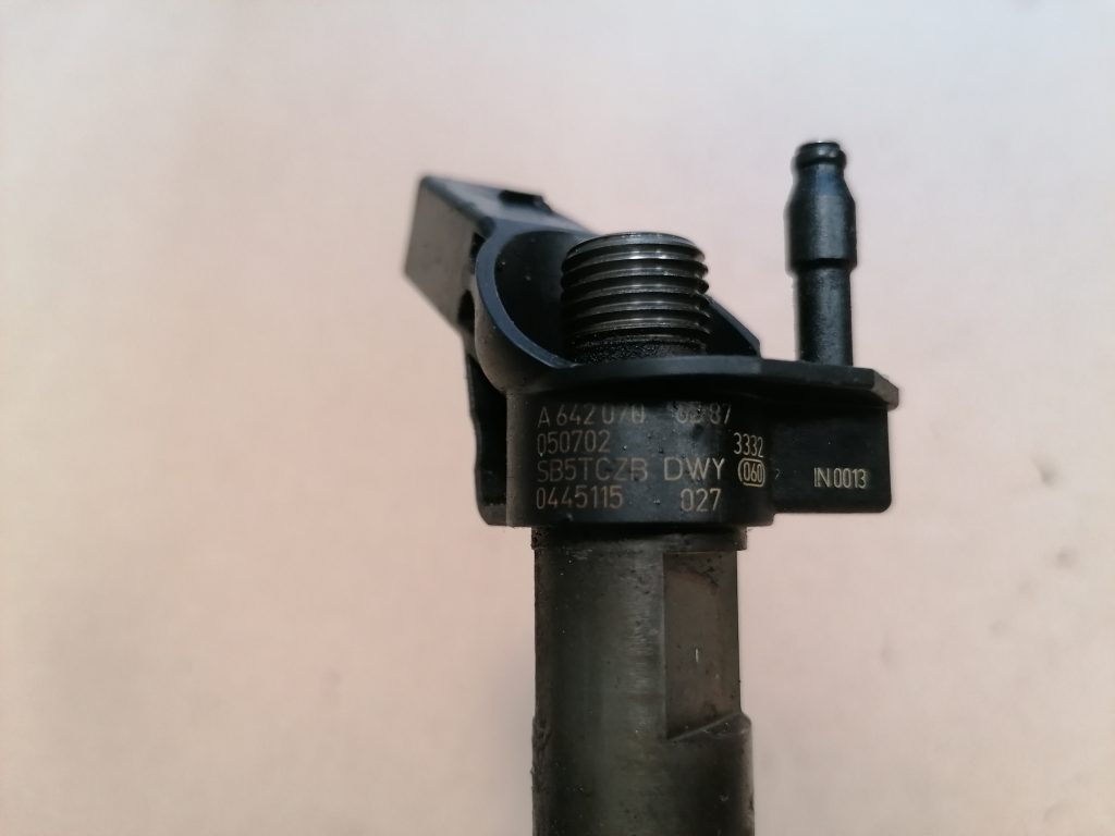 Degvielas smidzinātājs priekš MERCEDES BENZ CLS 320 2005