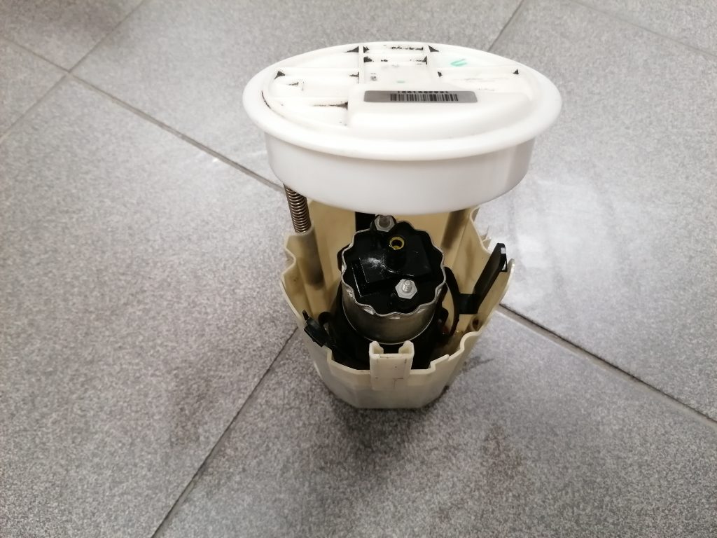 Degvielas tvertnes sūknis priekš MERCEDES BENZ CLS 320 2005