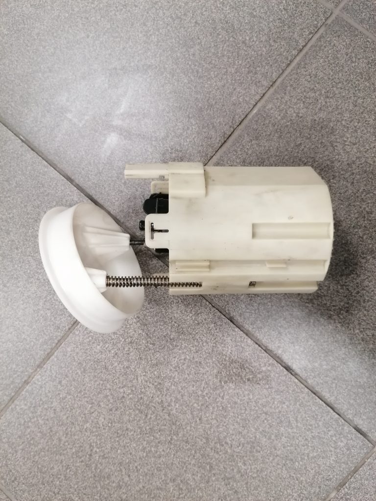 Degvielas tvertnes sūknis priekš MERCEDES BENZ CLS 320 2005