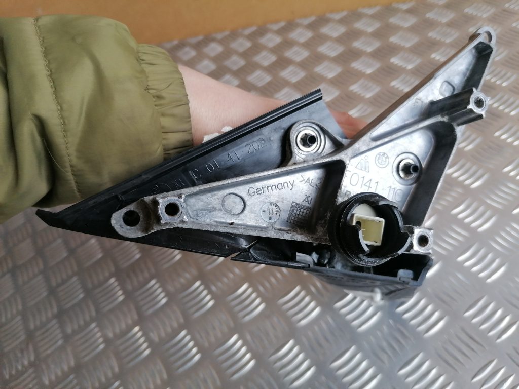 Ārējais spogulis, pa labi priekš BMW 1 E87 2009 WHITE